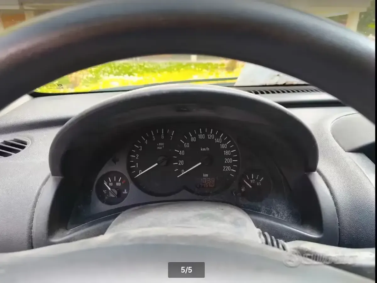 Usata Opel Corsa 75 CV (55 kW) 2002 Grigio Utilitaria