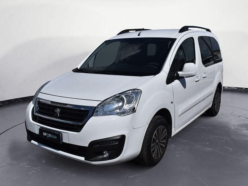 Usata Peugeot Partner Tepee Active 100 CV (73 kW) 2017 Bianco Monovolume