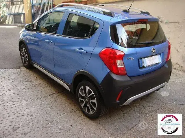 Usata Opel Karl Rocks 73 CV (53 kW) 2018 Blu Utilitaria