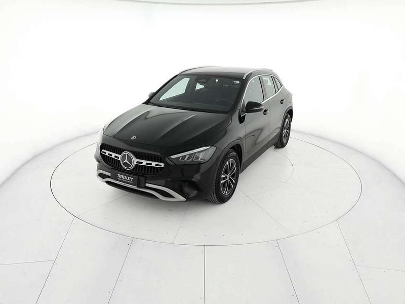 Usata Mercedes GLA180 Advanced 136 CV (100 kW) 2024 Nero SUV
