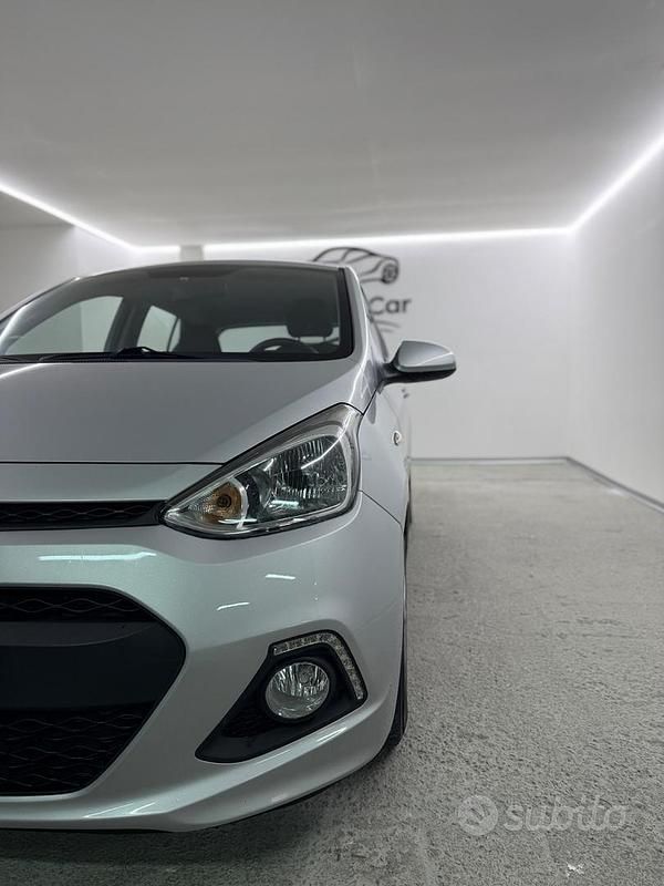 Usata Hyundai i10 66 CV (48 kW) 2016 Grigio Utilitaria