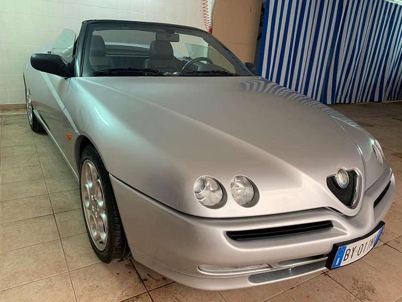Usata Alfa Romeo Spider 150 CV (110 kW) 2001 Cabrio