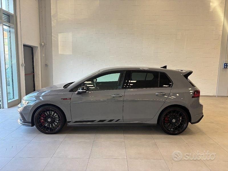 Usata VW Golf VIII GTI 300 CV (220 kW) 2022 Grigio Berlina