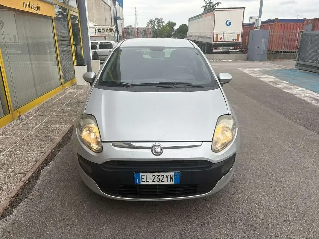 Usata Fiat Punto Evo Active 75 CV (55 kW) 2012 Grigio Utilitaria