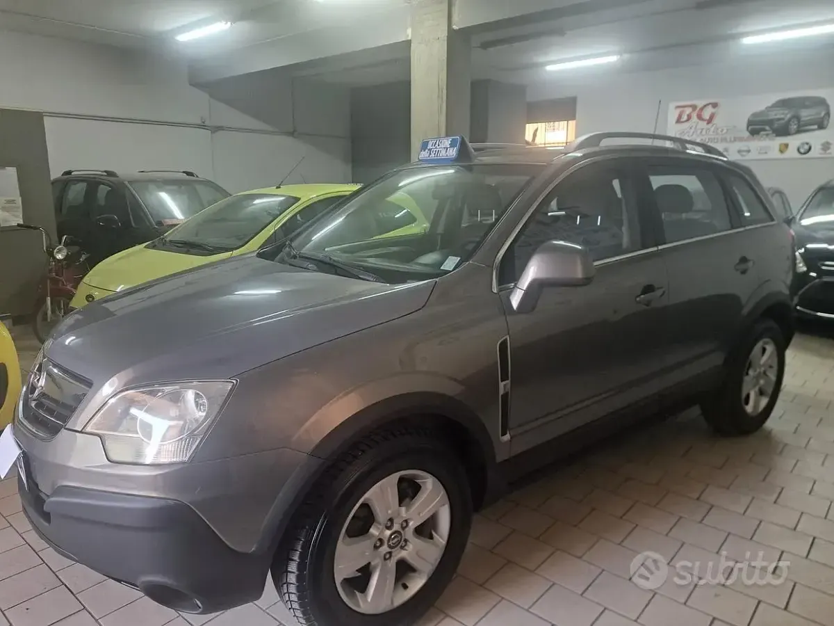 Usata Opel Antara 150 CV (110 kW) 2008 Marrone SUV