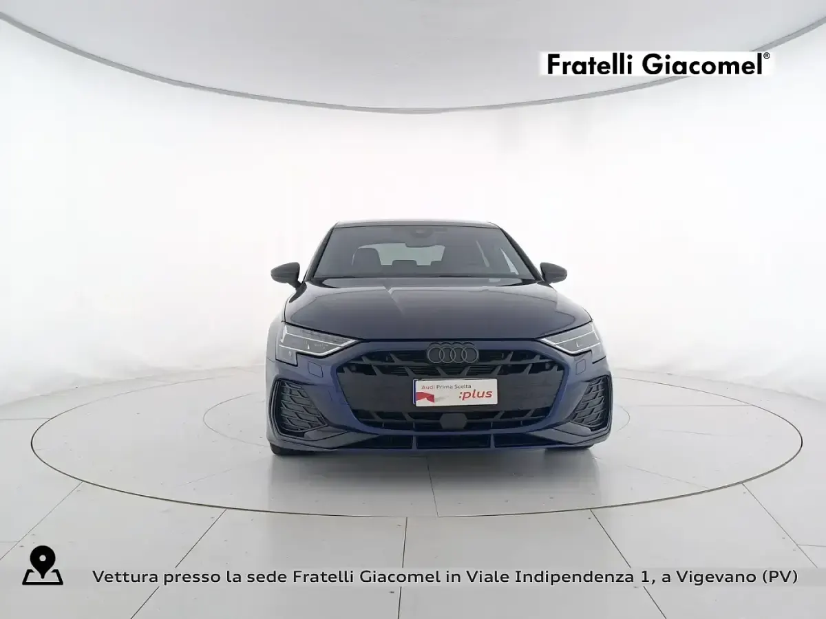 Usata Audi A3 S-Line 150 CV (110 kW) 2025 Blu navarra metallizzato Berlina
