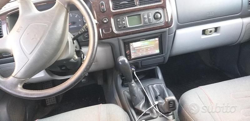 Usata Mitsubishi Pajero 115 CV (84 kW) 2003 Nero SUV