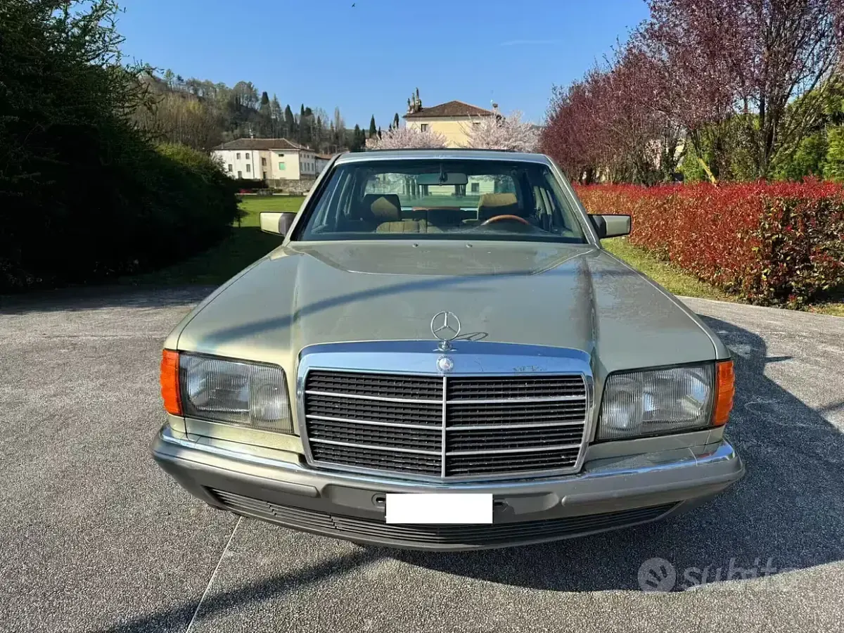 Usata Mercedes 280 SE 185 CV (136 kW) 1981 Verde Berlina