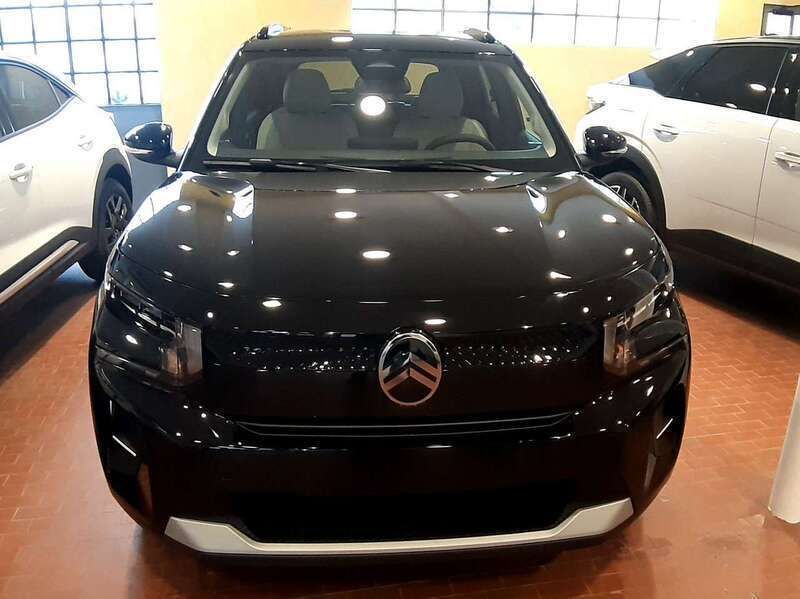 Usata Citroën C3 101 CV (74 kW) 2024 Nero Utilitaria