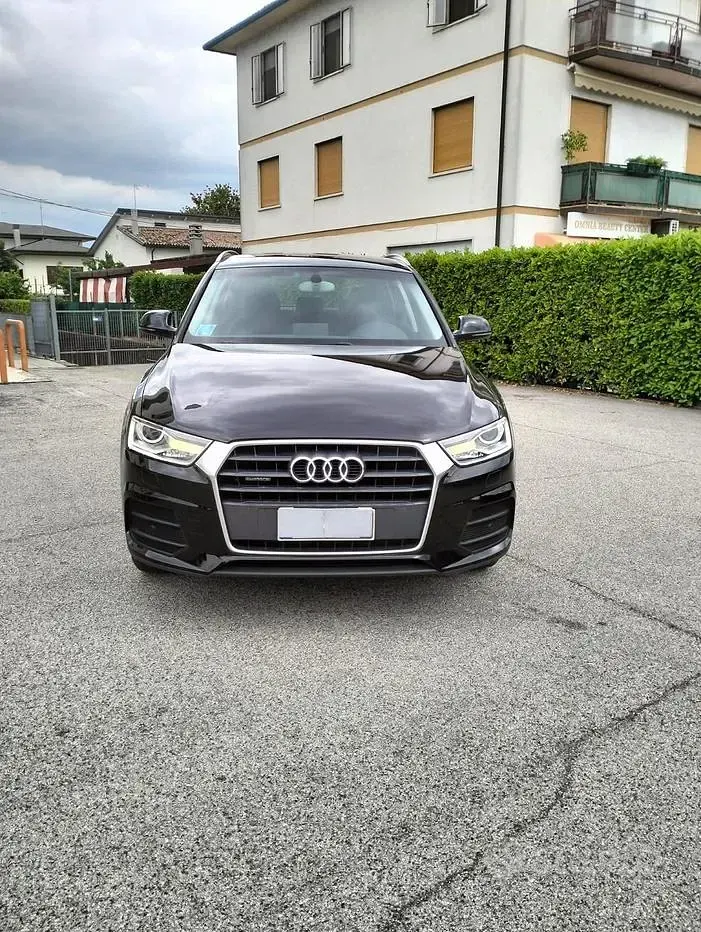 Usata Audi Q3 Advanced Plus 150 CV (110 kW) 2015 Nero SUV