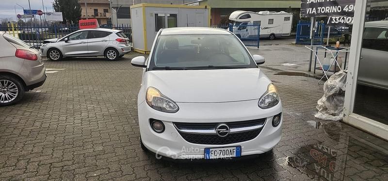 Usata Opel Adam 87 CV (63 kW) 2015 Utilitaria