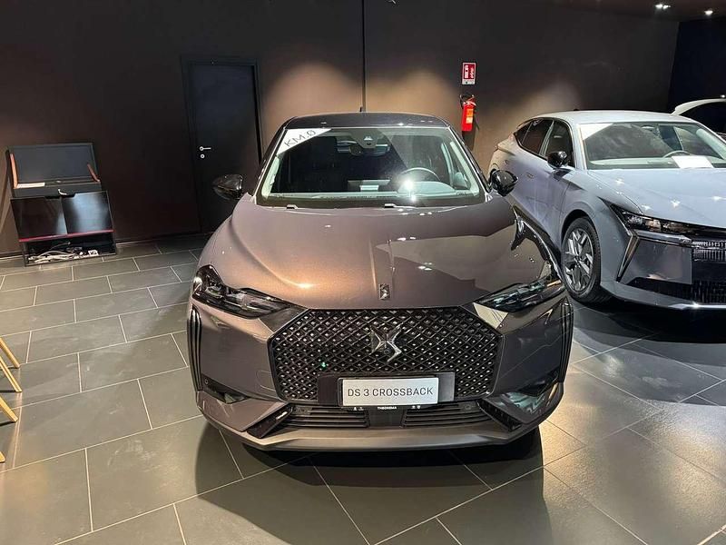 Nuova DS Automobiles DS3 136 CV (100 kW) 2025 Volo di notte SUV