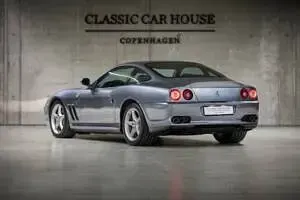 Usata Ferrari 550 485 CV (356 kW) 1998 Grigio Coupé