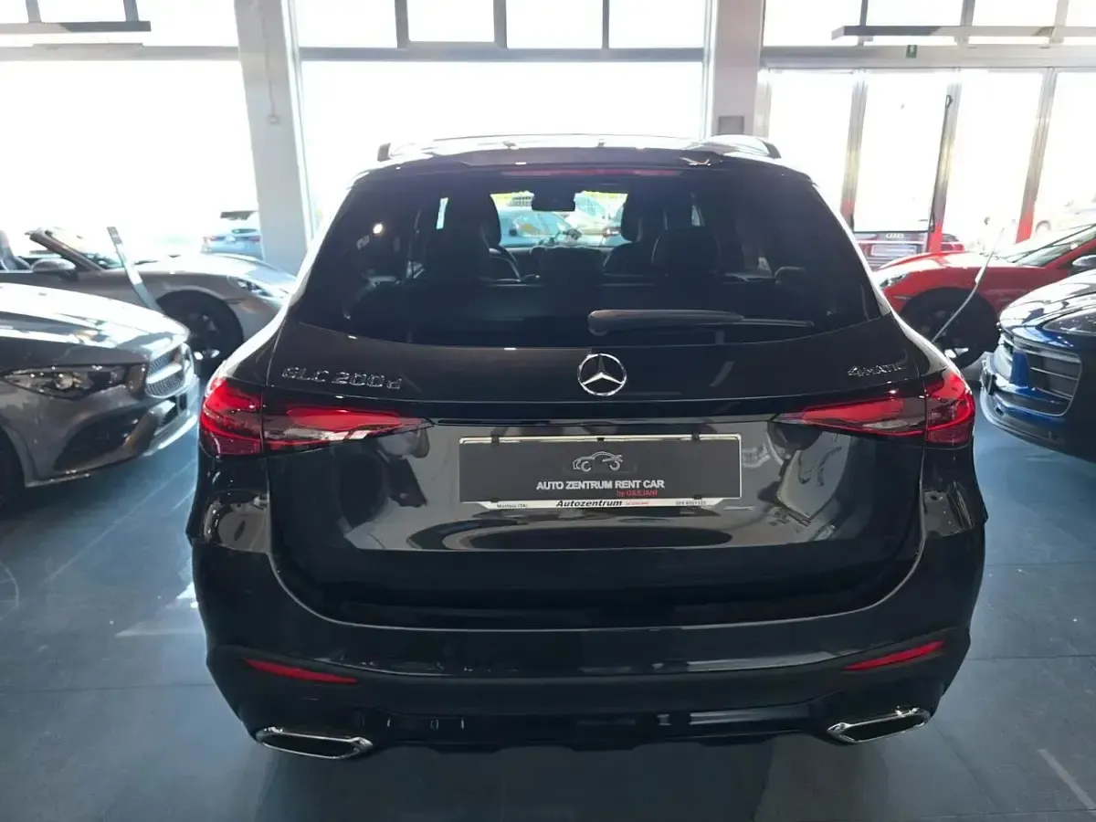 Usata Mercedes GLC200 Premium Plus 163 CV (119 kW) 2026 Grigio SUV