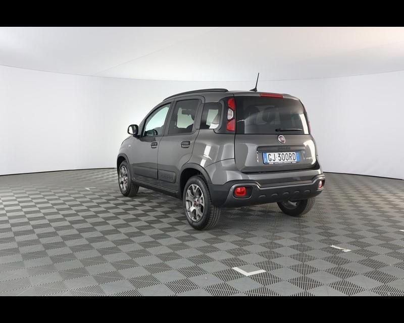 Usata Fiat Panda Cross Cross 69 CV (50 kW) 2022 Grigio / pastello Utilitaria