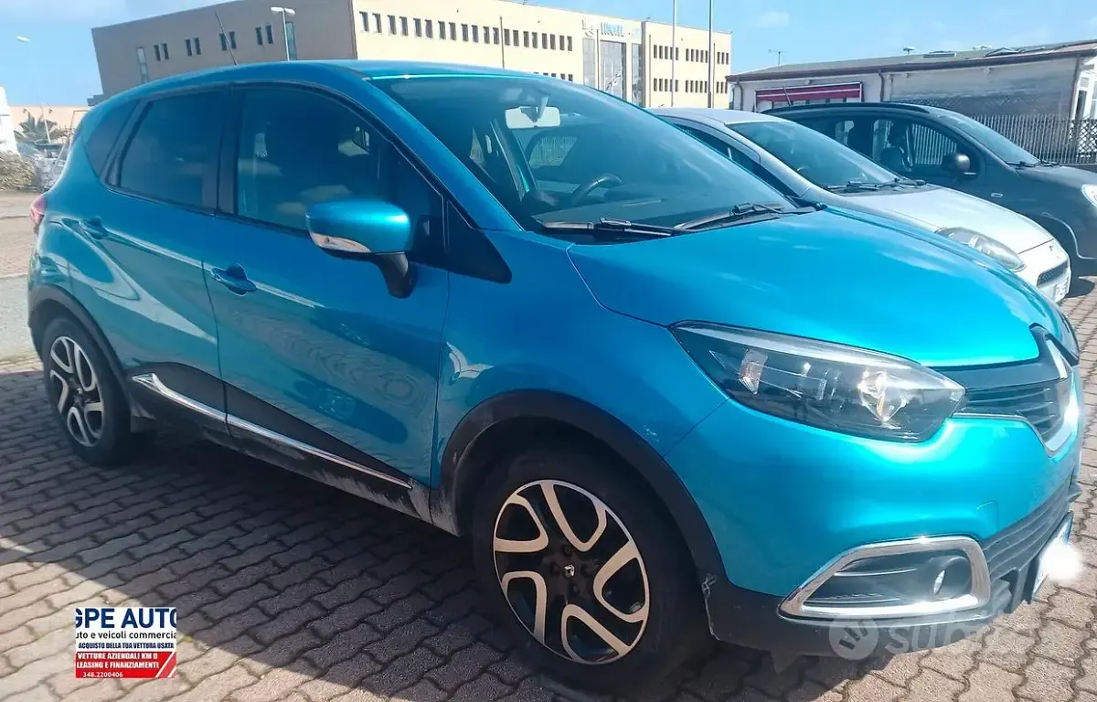 Usata Renault Captur 90 CV (66 kW) 2013 Blu SUV