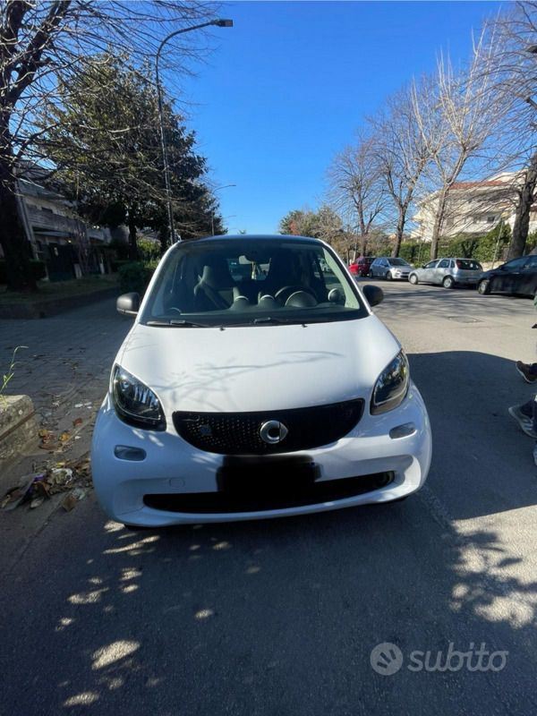 Usata 2018 Smart ForTwo Electric Drive Due volumi | 7500 € (Super prezzo) - Immagine 1/2