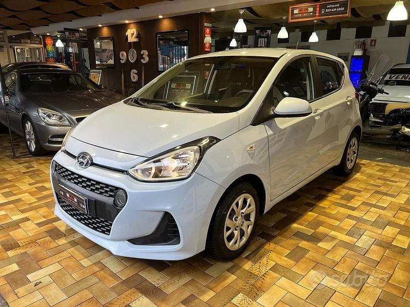 Usata Hyundai i10 66 CV (48 kW) 2019 Grigio Utilitaria