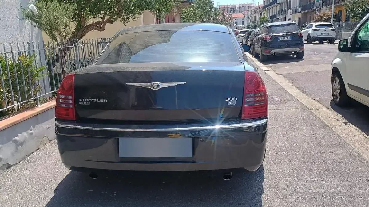 Usata Chrysler 300C 218 CV (160 kW) 2007 Nero Berlina