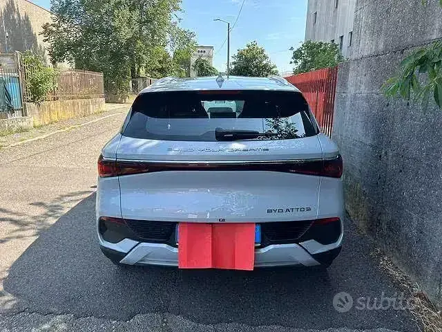 Usata BYD Atto 3 64 kW (88 CV) 2024 Grigio SUV