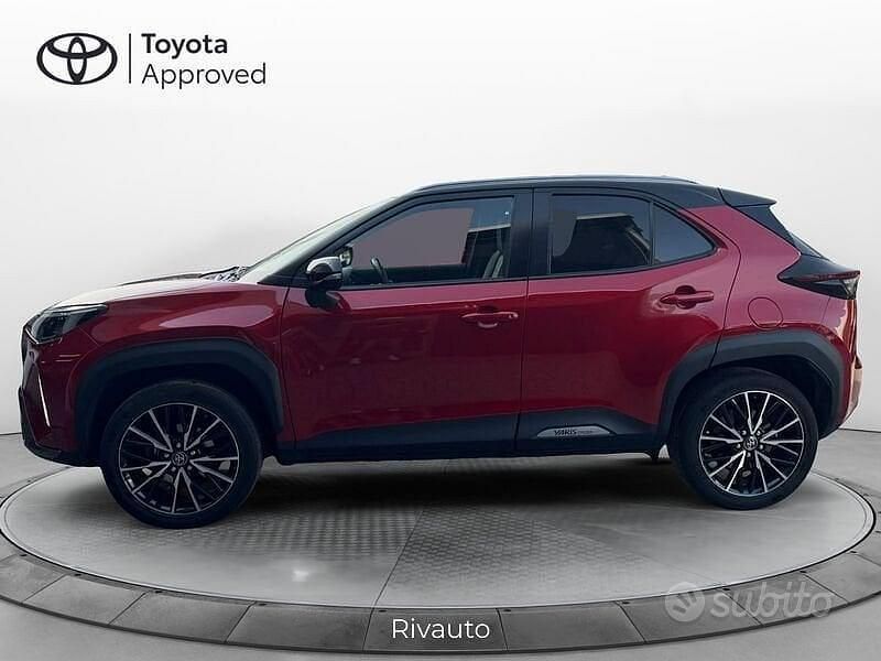 Usata Toyota Yaris Cross 116 CV (85 kW) 2022 Rosso SUV