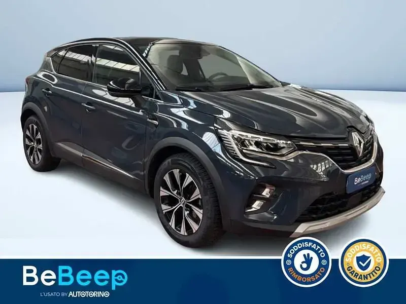 Usata Renault Captur Techno 101 CV (74 kW) 2023 Blu metallizzato SUV