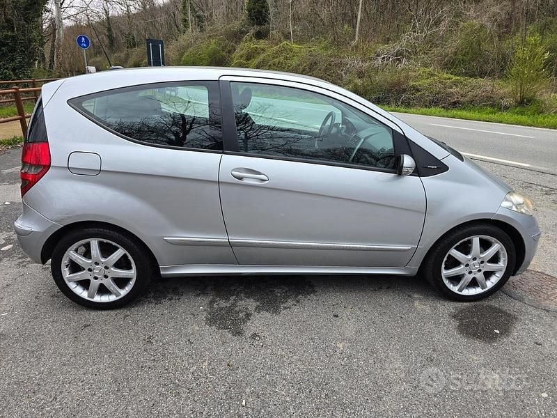 Usata Mercedes A150 Avantgarde 95 CV (69 kW) 2007 Grigio Coupé