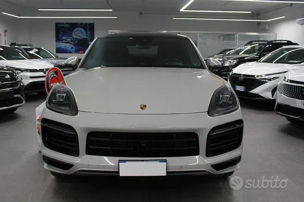 Usata Porsche Cayenne Sport 340 CV (250 kW) 2022 Bianco SUV