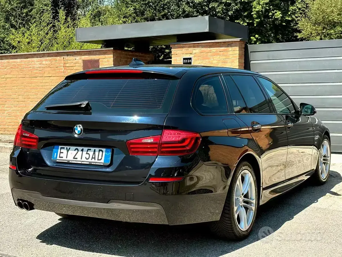 Usata BMW 520 M Sport 190 CV (139 kW) 2015 Bluazzurro Station wagon