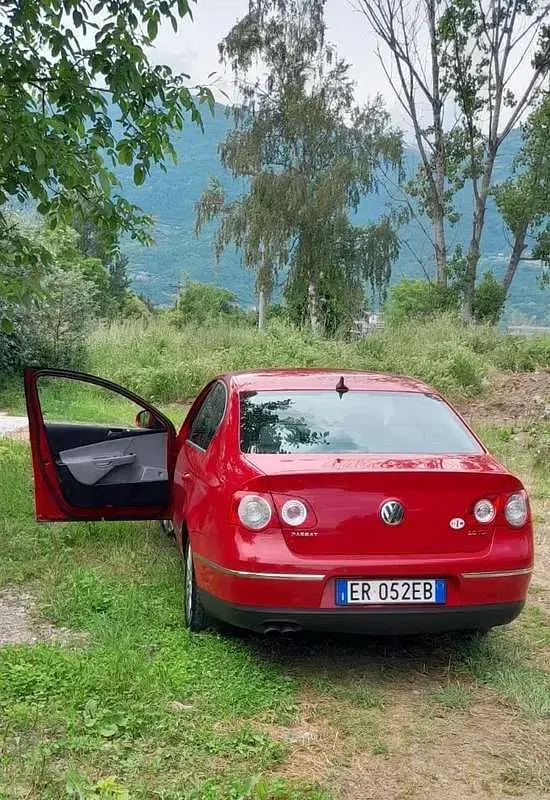 Usata VW Passat Sportline 140 CV (102 kW) 2006 Berlina