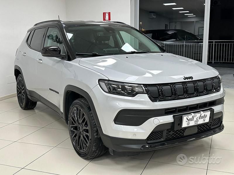 Usata Jeep Compass Night Eagle 131 CV (96 kW) 2022 Grigio SUV