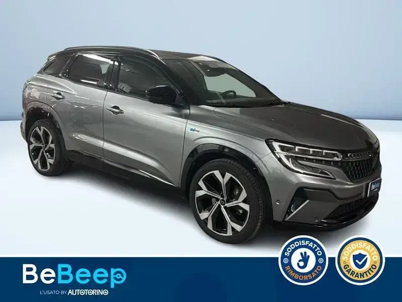 Usata Renault Austral Iconic 130 CV (95 kW) 2023 Argento metallizzato SUV