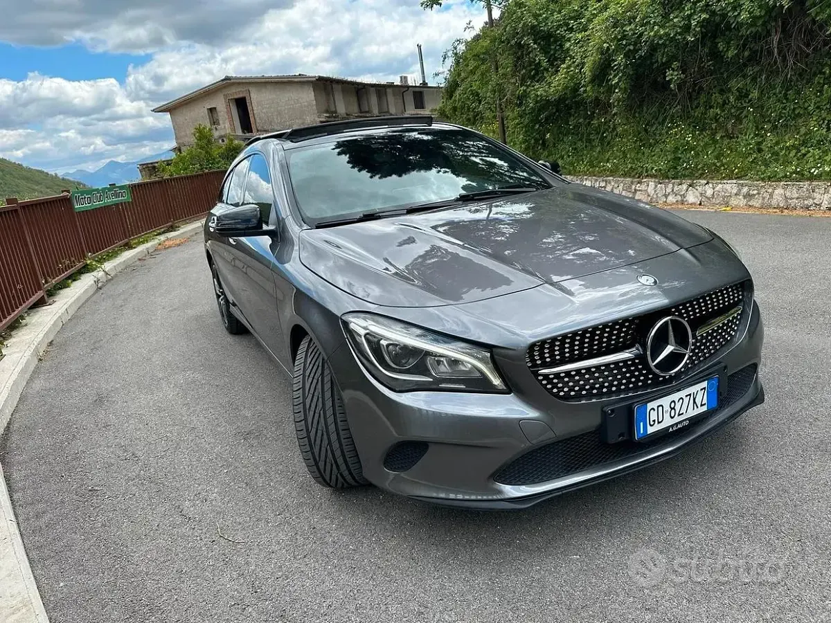 Usata Mercedes CLA200 136 CV (100 kW) 2017 Grigio Station wagon