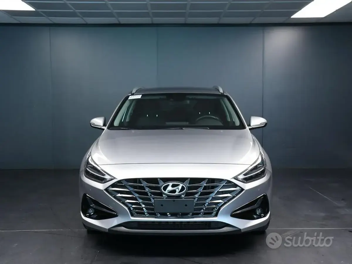 Usata Hyundai i30 Prime 120 CV (88 kW) 2023 Grigio Station wagon