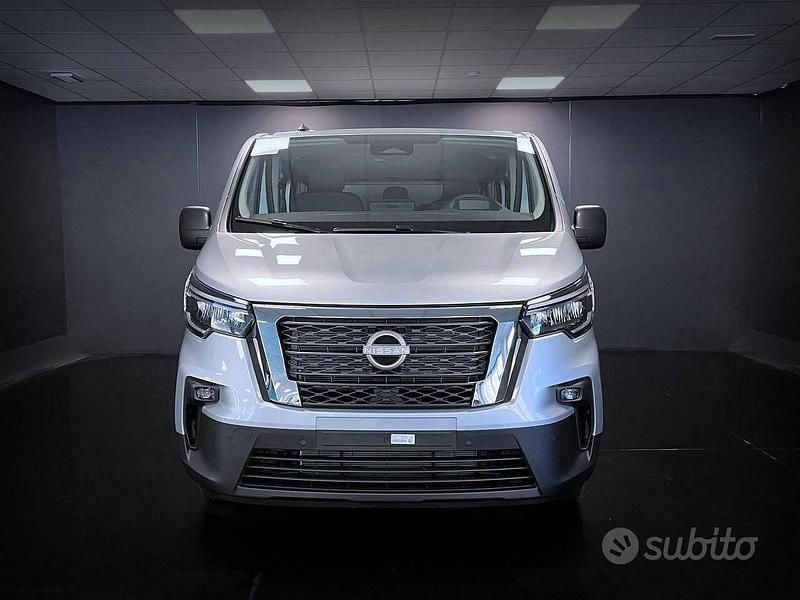 Usata Nissan Primastar N-Connecta 150 CV (110 kW) 2024 Argento metallizzato Monovolume