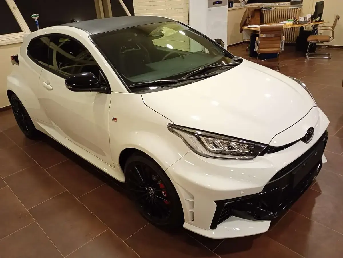 Nuova Toyota Yaris 280 CV (205 kW) 2025 Bianco Berlina