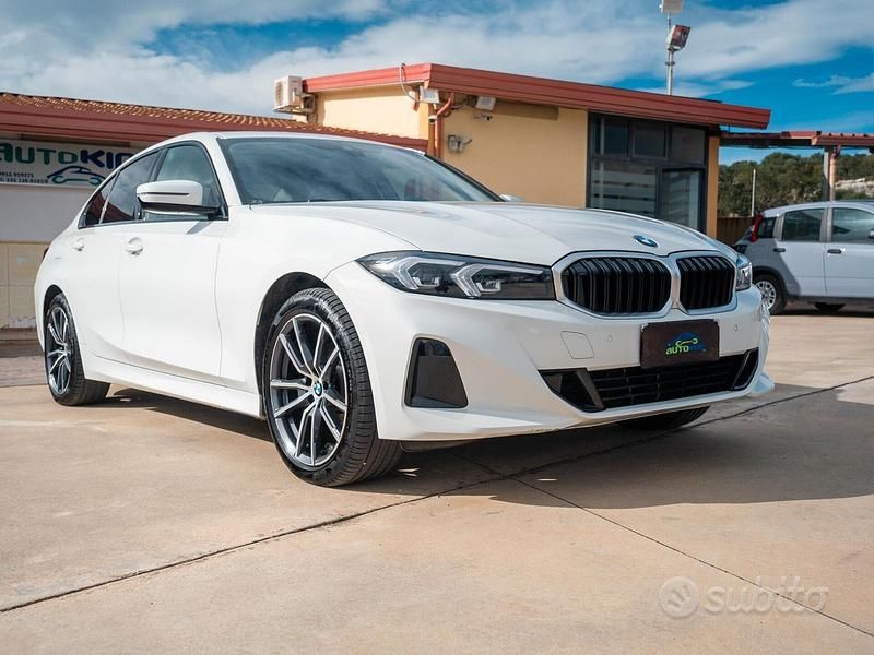Usata BMW 320e Comfort Edition 190 CV (139 kW) 2024 Bianco Berlina