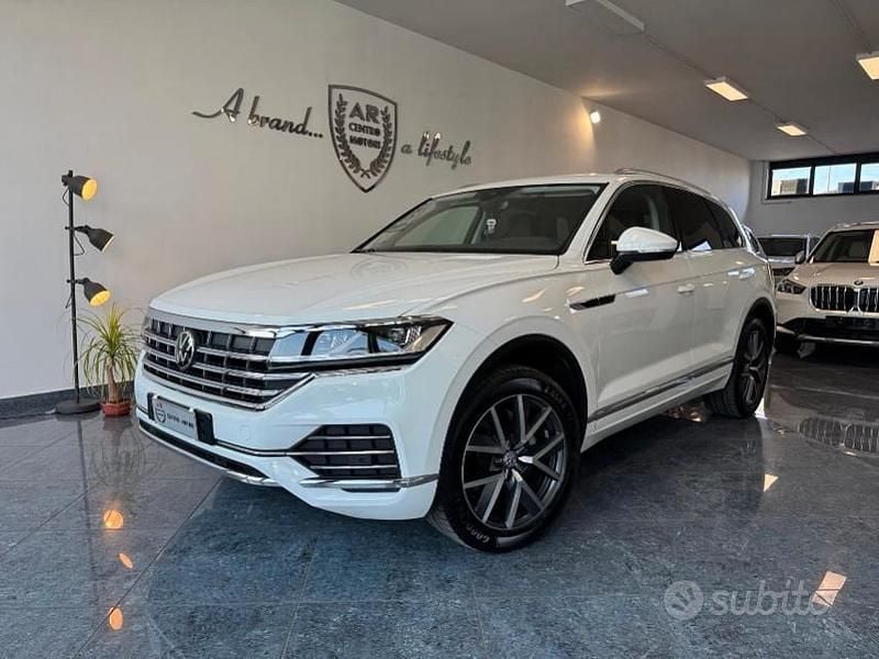 Usata VW Touareg Elegance 231 CV (169 kW) 2022 Bianco SUV