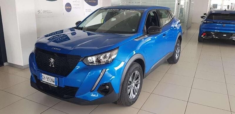 Usata Peugeot 2008 Active 101 CV (74 kW) 2022 Blu/azzurro SUV