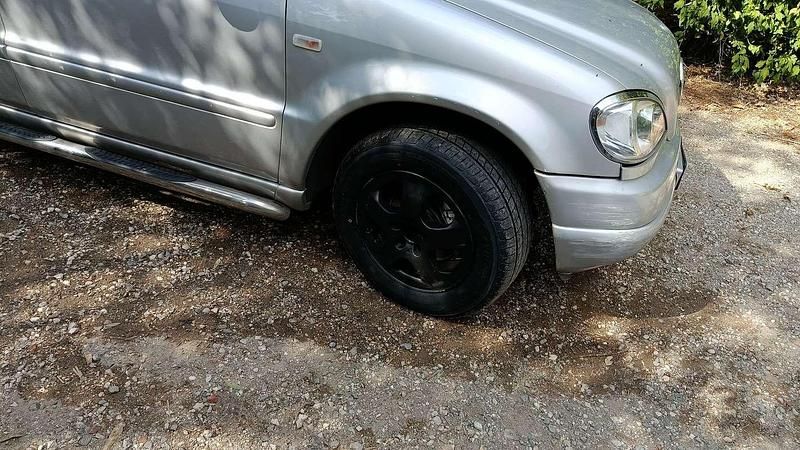 Usata Mercedes ML320 218 CV (160 kW) 2001 SUV