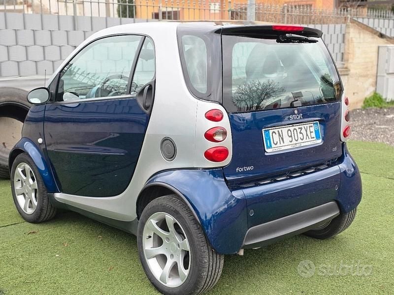 Usata Smart ForTwo Cabrio 41 CV (30 kW) 2004 Blu Cabrio