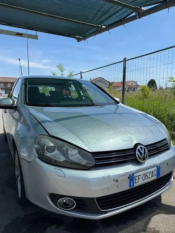 Usata VW Golf VI Highline 122 CV (89 kW) 2011 Grigio Utilitaria