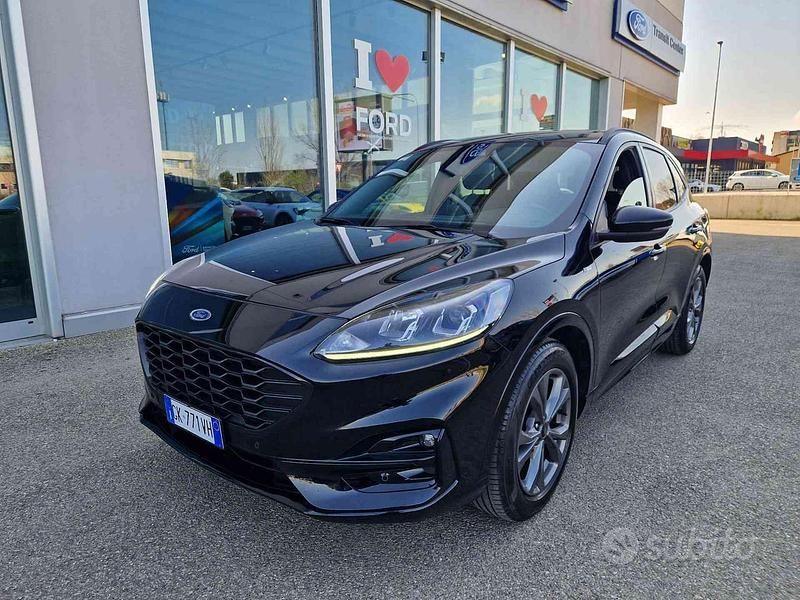 Usata Ford Kuga ST-Line 120 CV (88 kW) 2022 Nero SUV