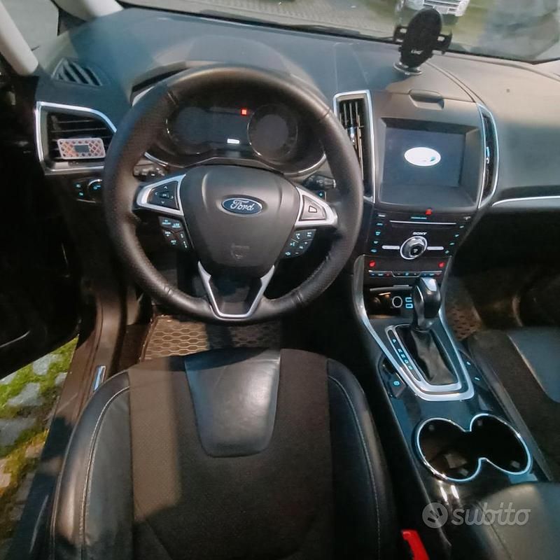 Usata Ford S-MAX Vignale 180 CV (132 kW) 2017 Grigio Monovolume