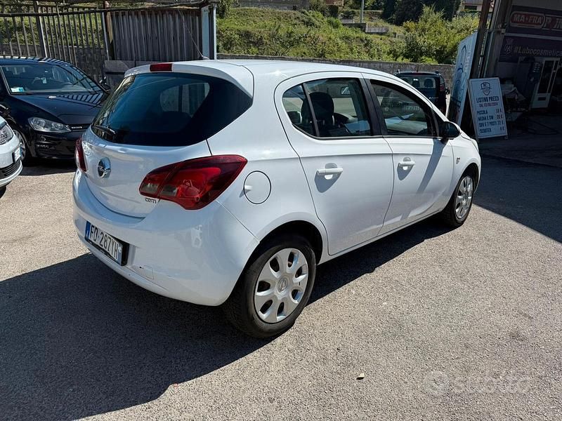 Usata Opel Corsa 75 CV (55 kW) 2016 Bianco Utilitaria
