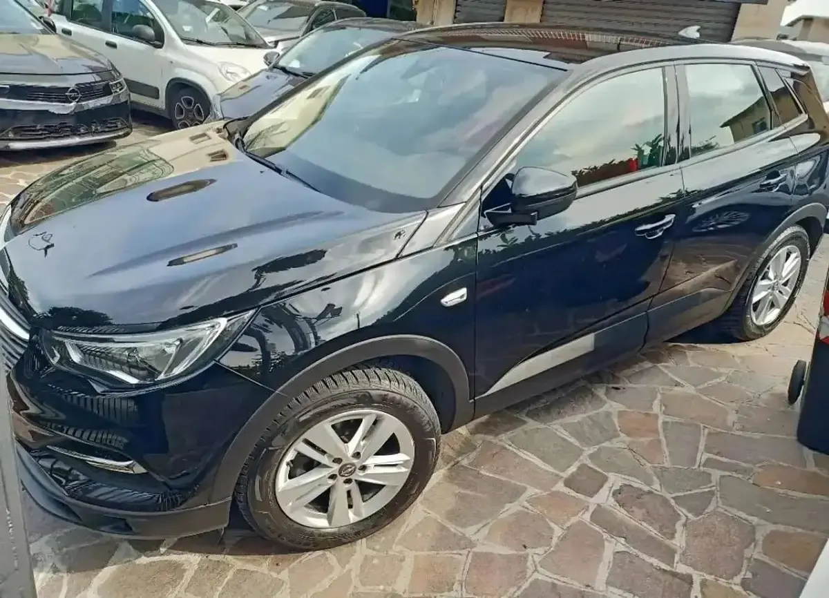 Usata Opel Grandland X Business 131 CV (96 kW) 2019 Nero SUV