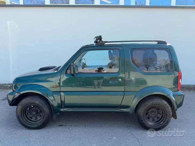 Usata Suzuki Jimny 82 CV (60 kW) 2004 Verde SUV