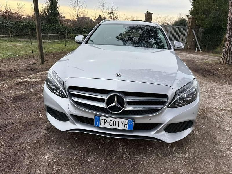 Usata Mercedes C220 Business 170 CV (125 kW) 2018 Argento Station wagon