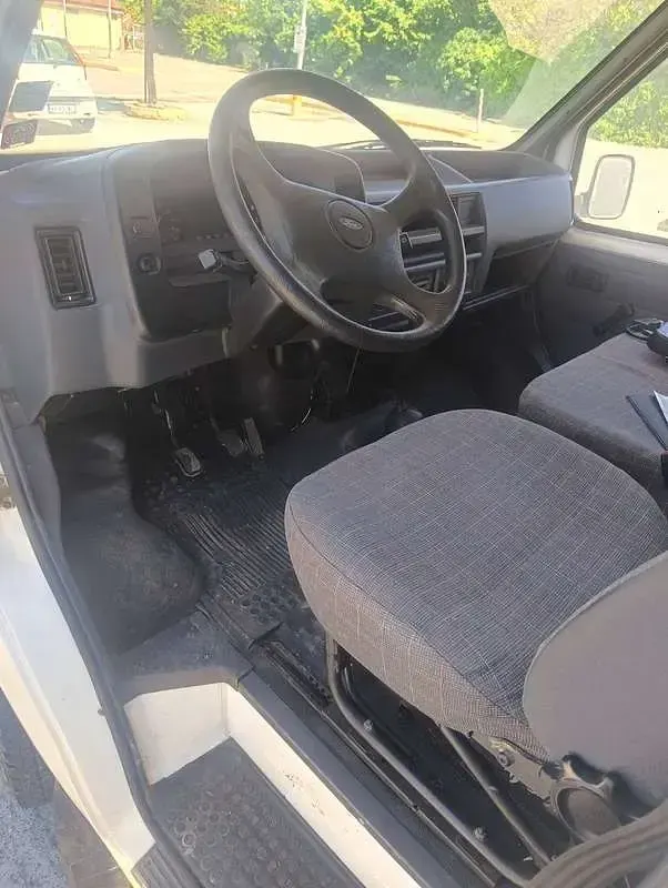 Usata Ford Transit 79 CV (58 kW) 1992 Bianco Monovolume
