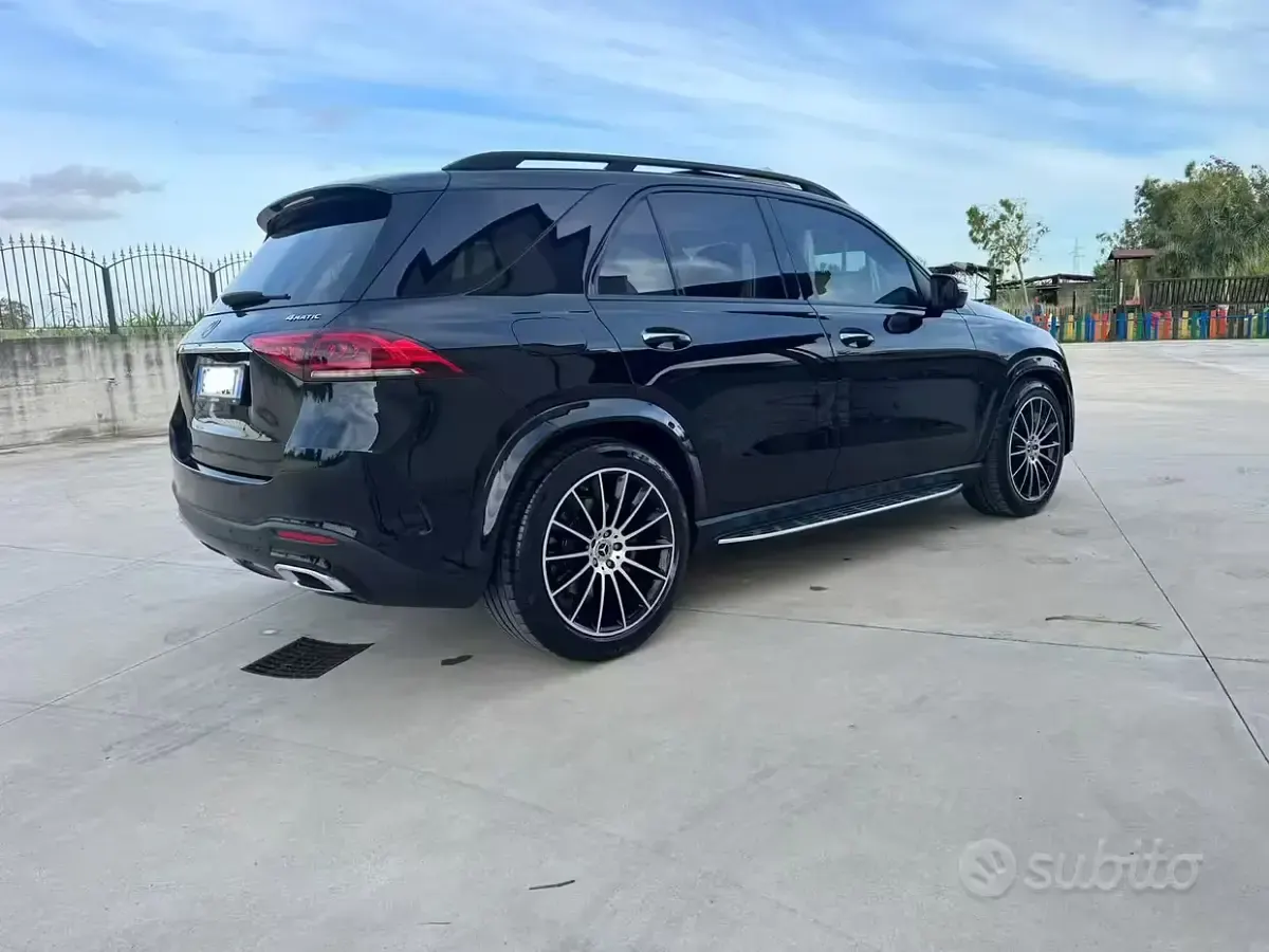 Usata Mercedes GLE300 Premium Plus 245 CV (180 kW) 2021 SUV